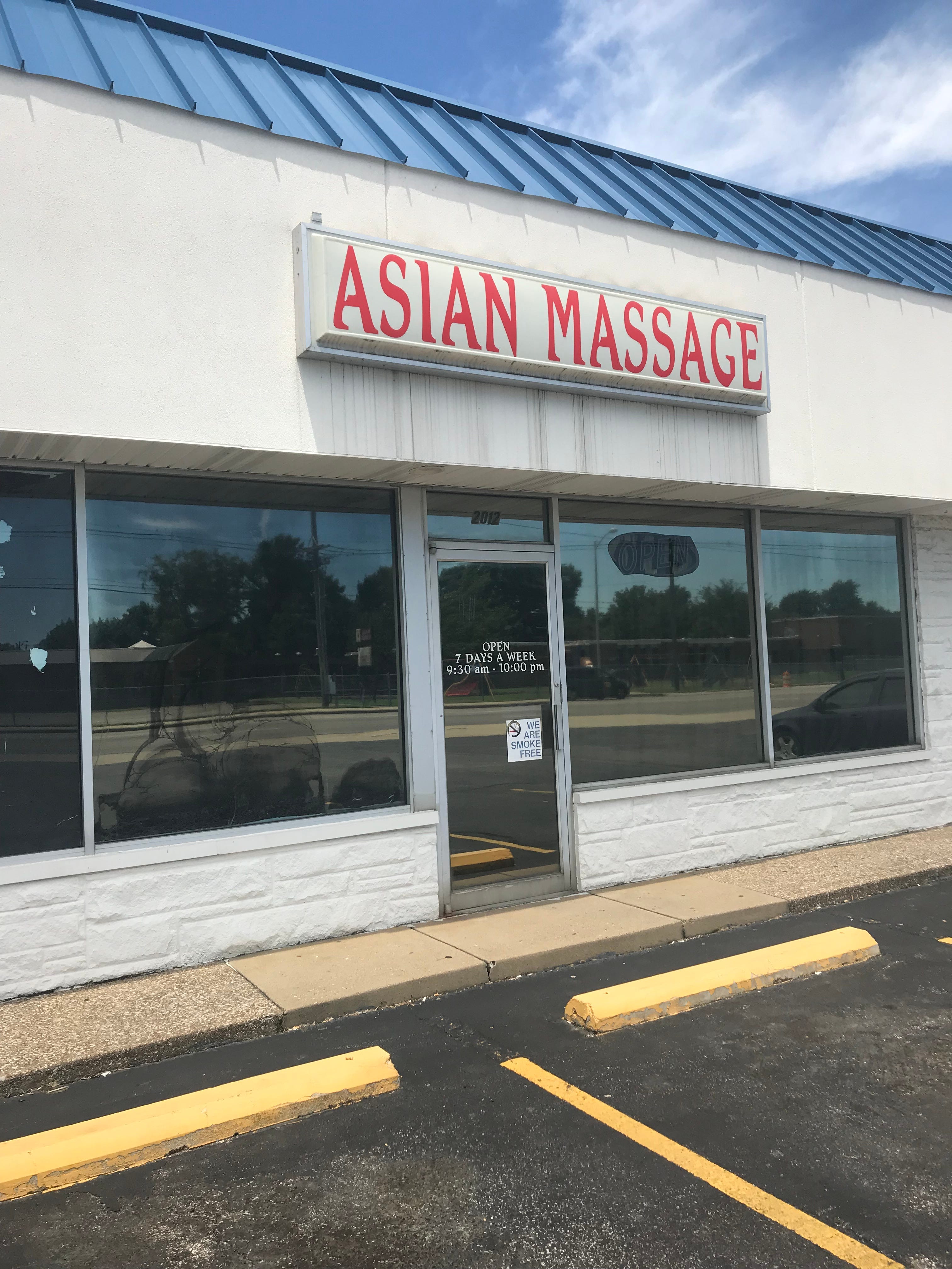 Asian masseuse in without knowing that they are recording.